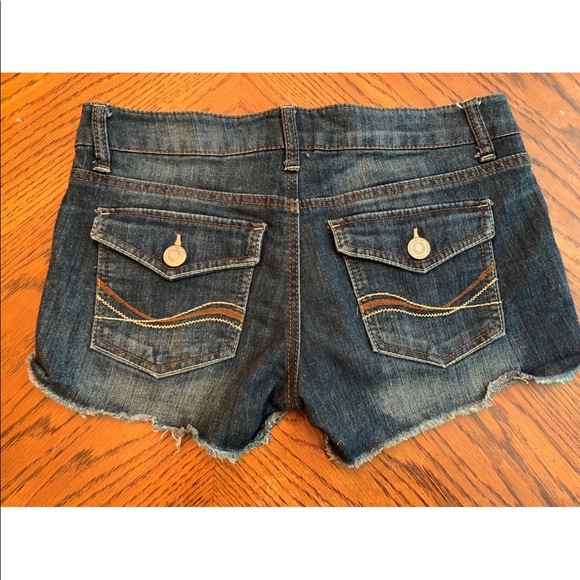 shorts - Picture 3 of 3